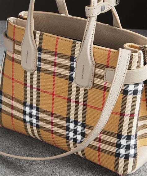 burberry borse sttospalla|burberry handbags designer.